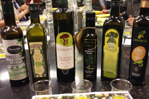 Come conoscere e riconoscere un olio extravergine di oliva di qualità